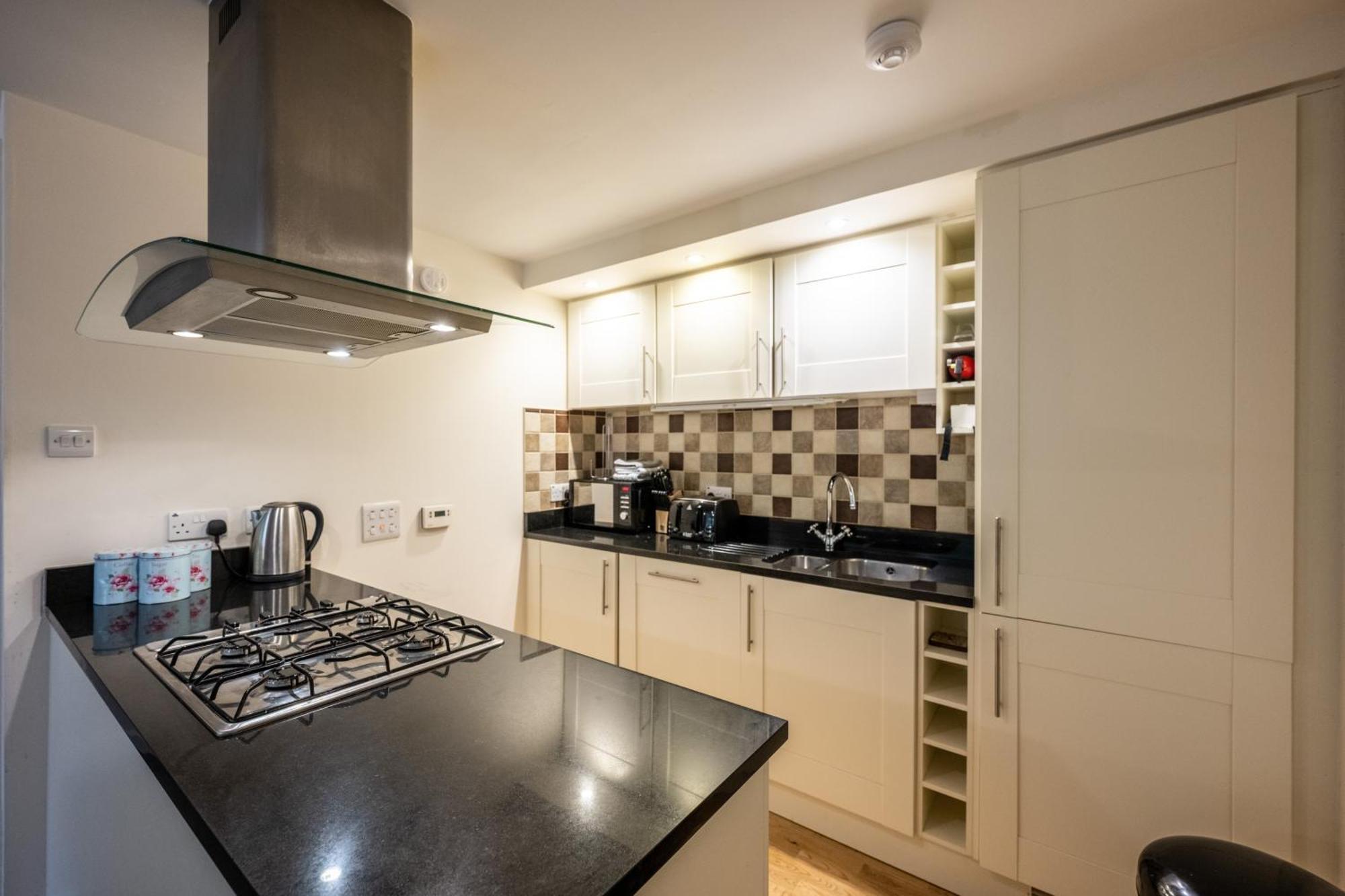 Raven Wing Apartments - Highland Club Scotland حصن أوغسطس المظهر الخارجي الصورة