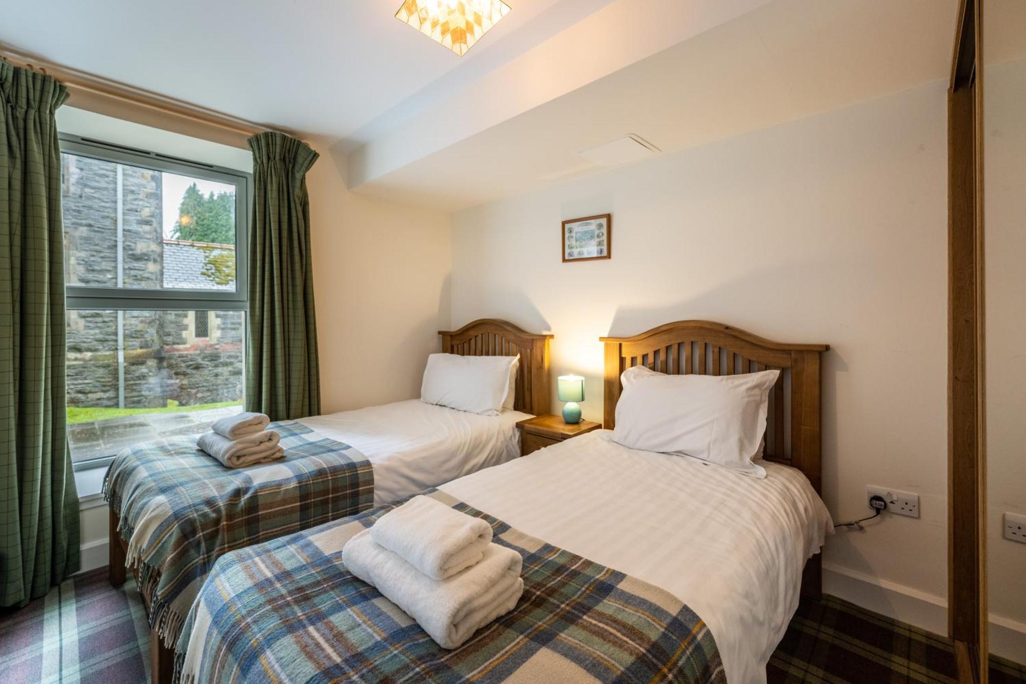 Raven Wing Apartments - Highland Club Scotland حصن أوغسطس المظهر الخارجي الصورة