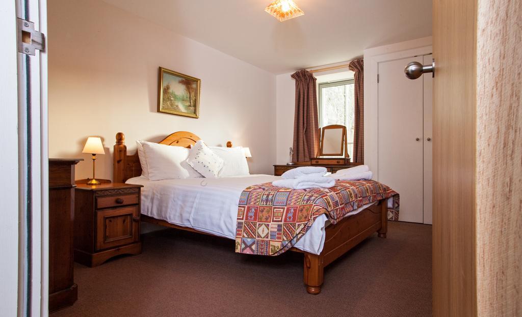 Raven Wing Apartments - Highland Club Scotland حصن أوغسطس الغرفة الصورة